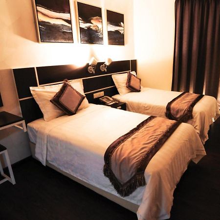 K Garden Hotel Parit Buntar Zewnętrze zdjęcie